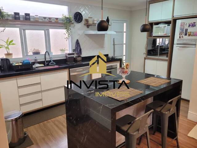 #995 - Casa para Venda em São José dos Campos - SP - 1