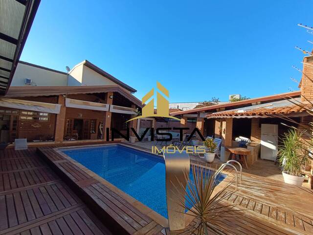 #1137 - Casa para Venda em São José dos Campos - SP
